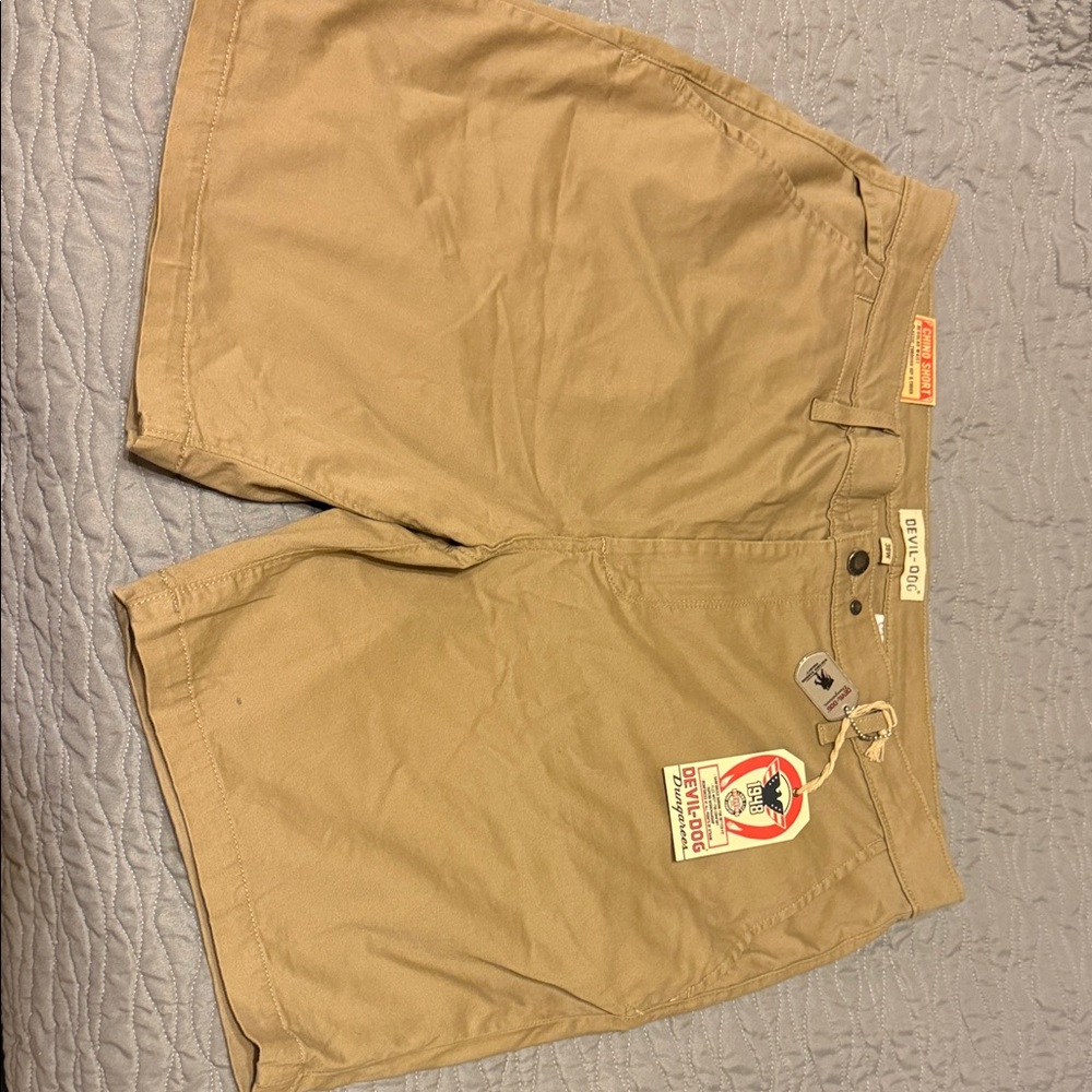 Devil dog Men's Tan chino Shorts